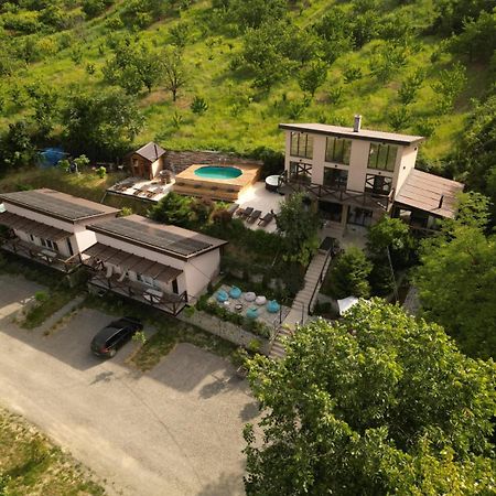 Bora Kuce Na Reci Villa Belgrad Exterior foto