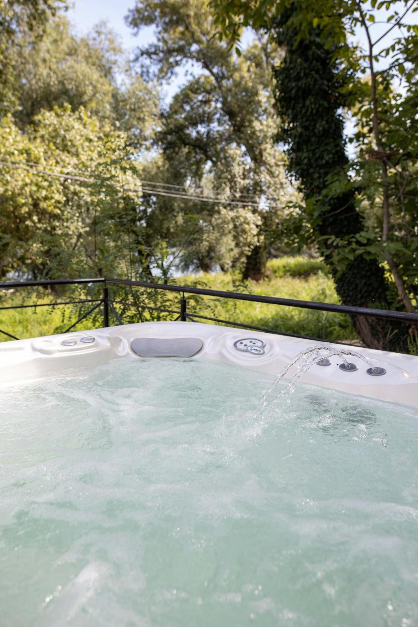 Bora Kuce Na Reci Villa Belgrad Cameră foto